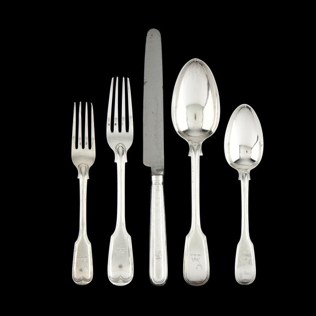 assembled-english-silver-i-fiddle-thread-i-flatware-service