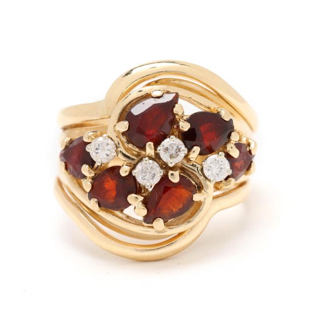 gold-garnet-and-diamond-cluster-ring