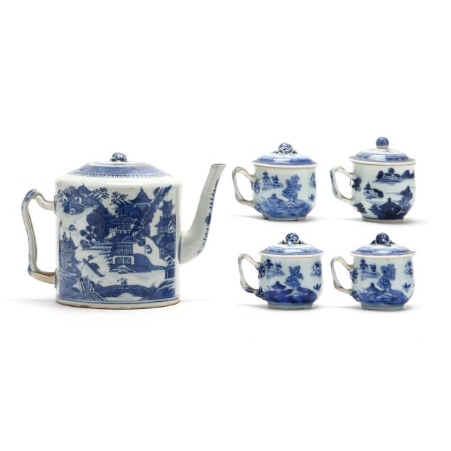 a-chinese-export-porcelain-blue-canton-teapot-and-covered-teacups