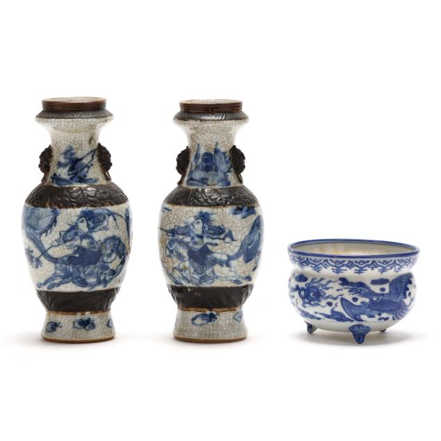 pair-of-chinese-blue-white-crackle-glaze-vases-and-a-bowl