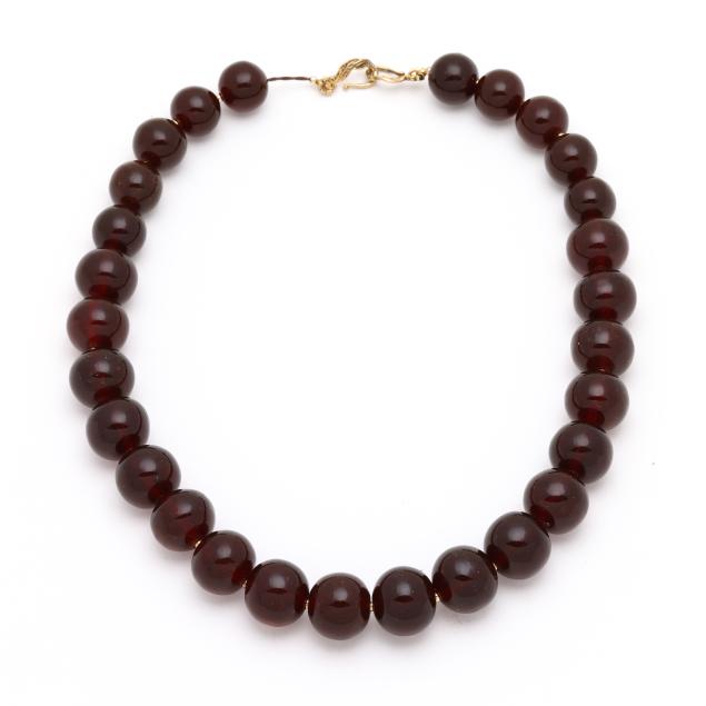 graduated-amber-bead-necklace