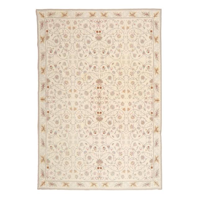 needlepoint-room-size-carpet