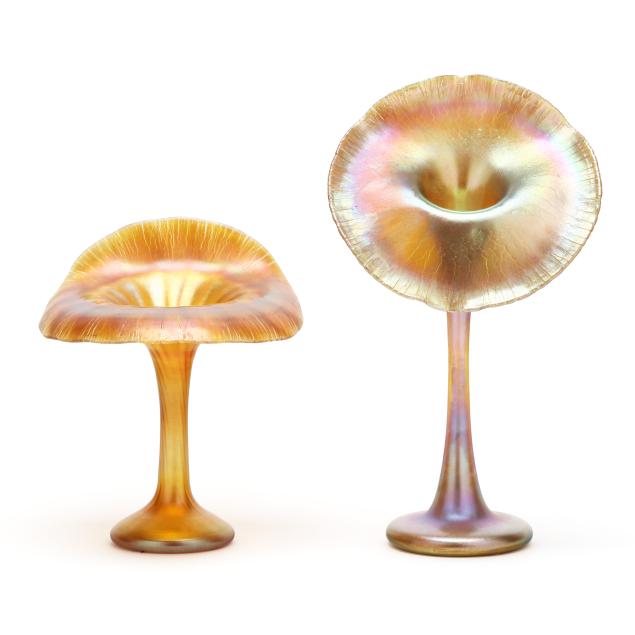 two-quezal-i-jack-in-the-pulpit-i-glass-vases