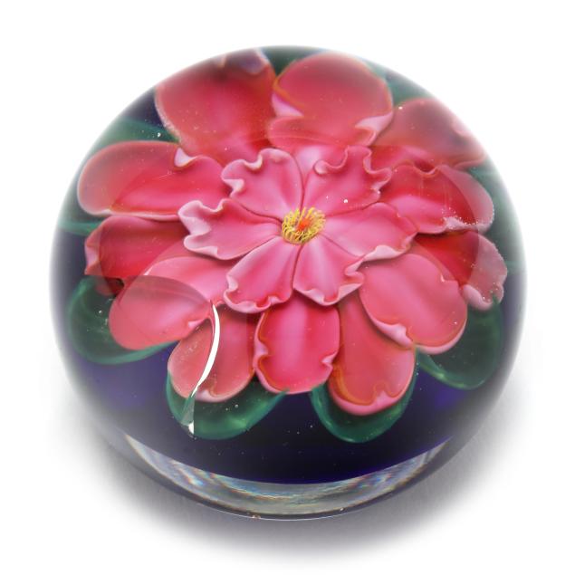 daniel-salazar-floral-art-glass-paperweight-for-lundberg