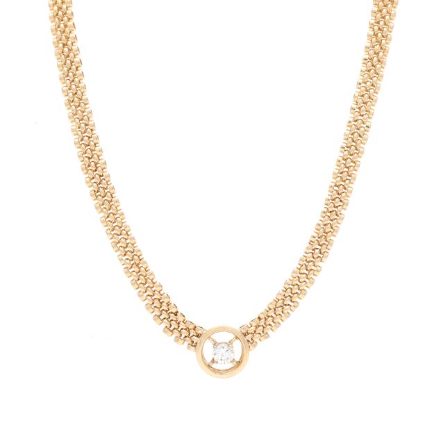 gold-and-diamond-necklace