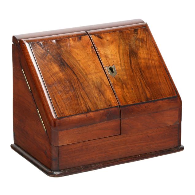 english-walnut-letter-compendium