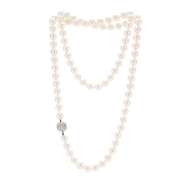 single-strand-pearl-necklace-with-white-gold-and-diamond-clasp