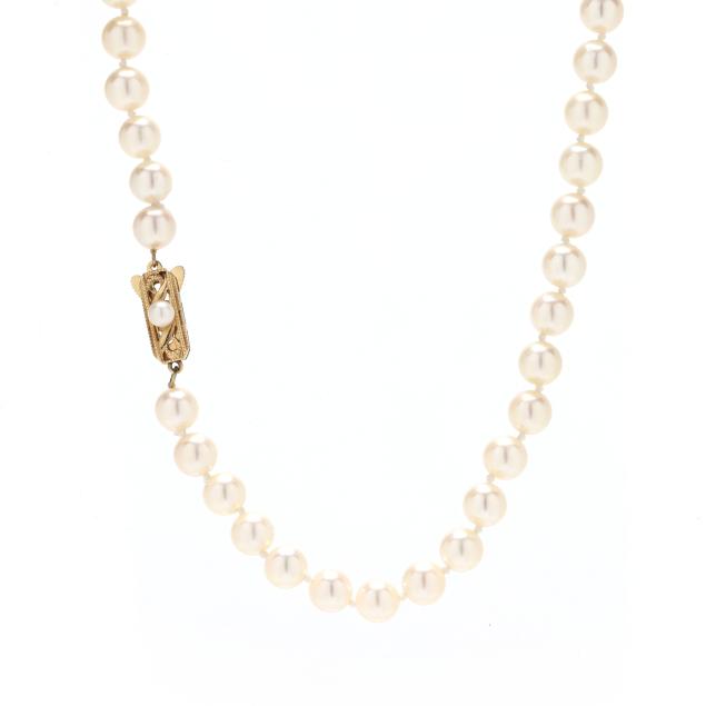 gold-and-single-strand-pearl-necklace-mikimoto