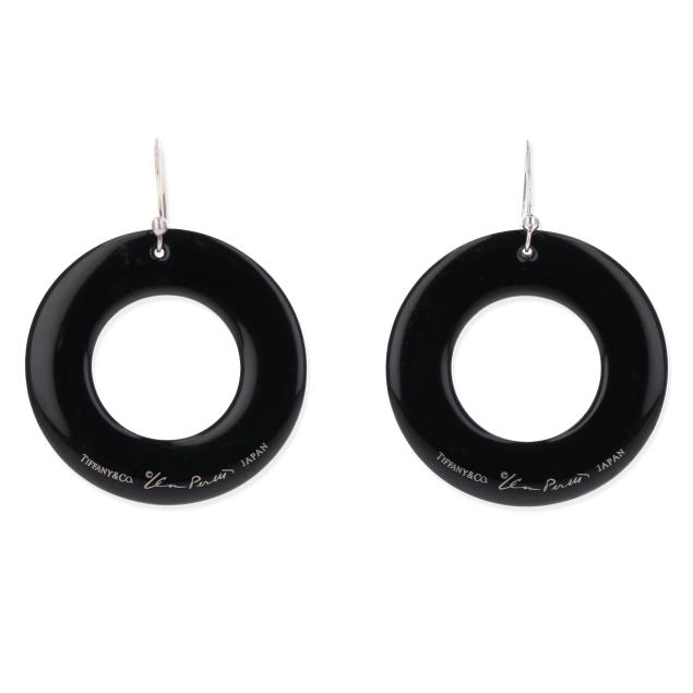 black-lacquer-wood-i-sevillana-i-earrings-elsa-peretti-for-tiffany-and-co