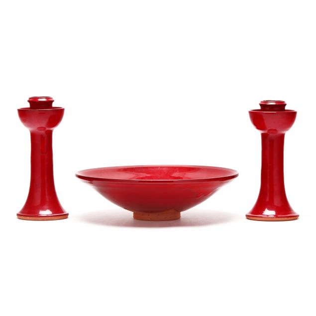 ben-owen-iii-seagrove-nc-b-1968-chinese-red-centerpiece-bowl-and-pair-of-candlesticks