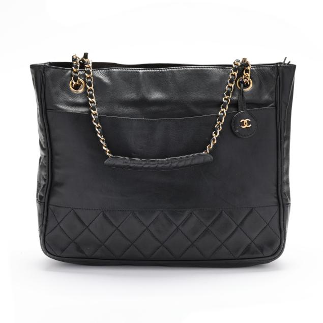 black-leather-tote-bag-chanel