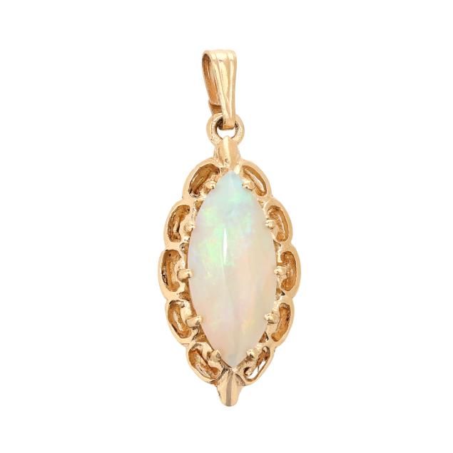 gold-and-opal-pendant