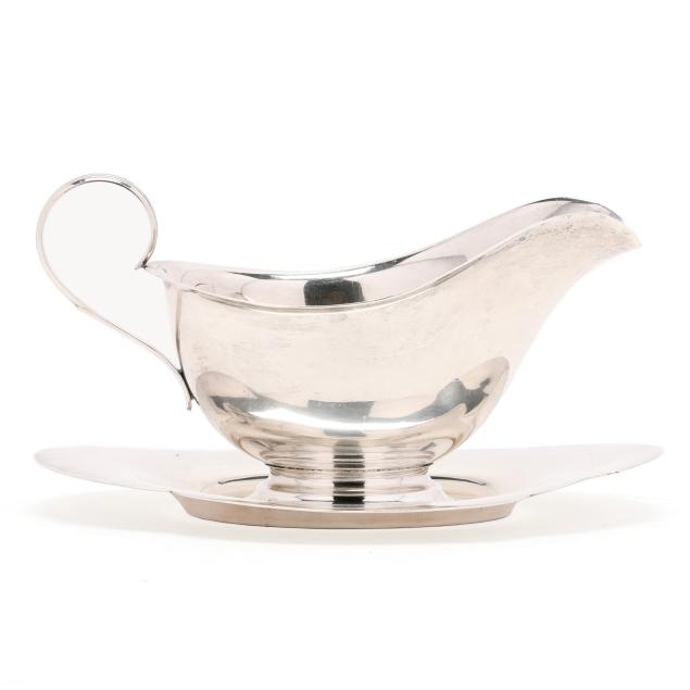 gorham-sterling-silver-gravy-boat-with-attached-underplate