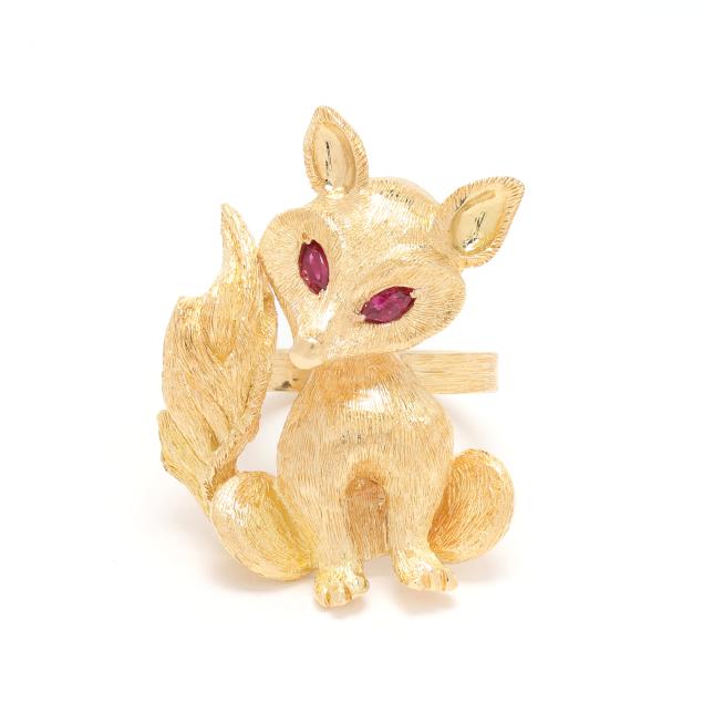gold-and-ruby-fox-motif-ring