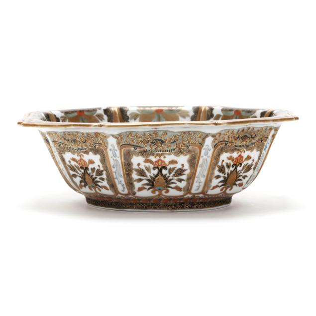 a-japanese-imari-porcelain-lobed-bowl