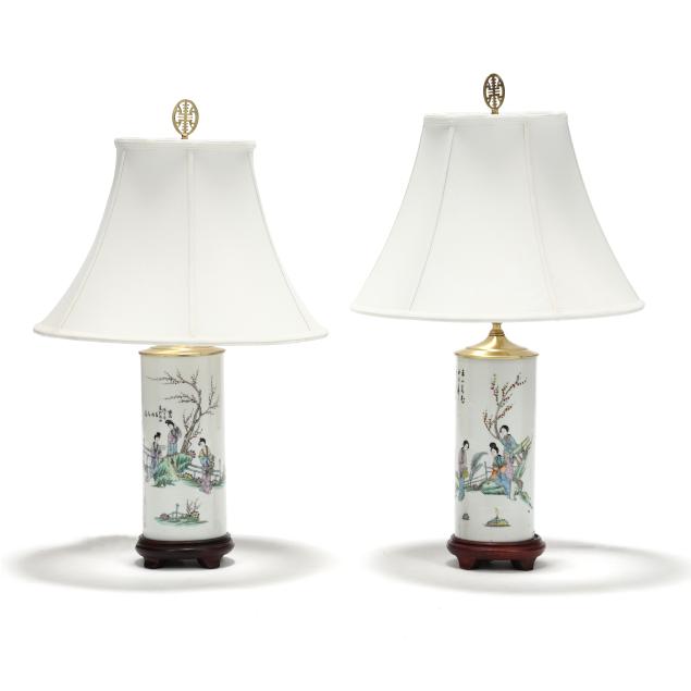 a-pair-of-chinese-export-porcelain-hat-stand-table-lamps