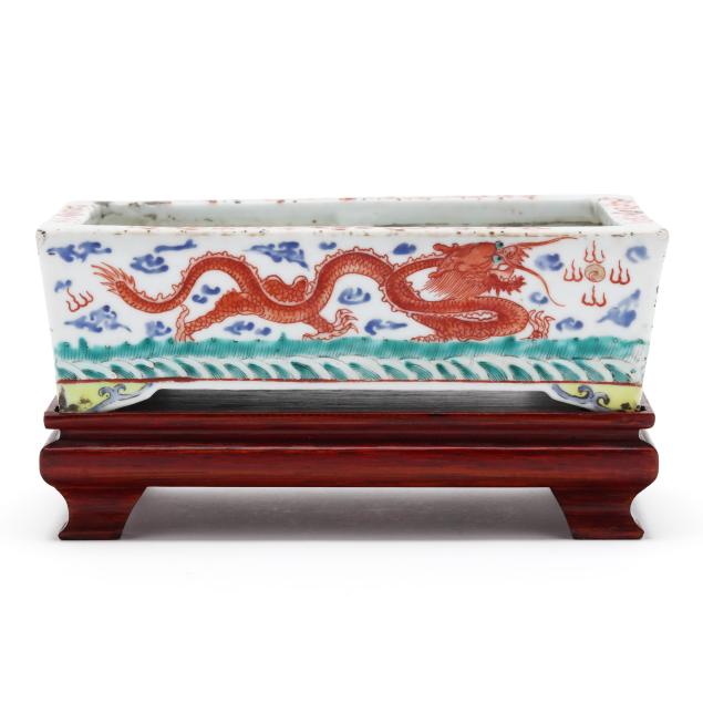 a-chinese-porcelain-narcissus-rectangular-jardiniere-with-dragons
