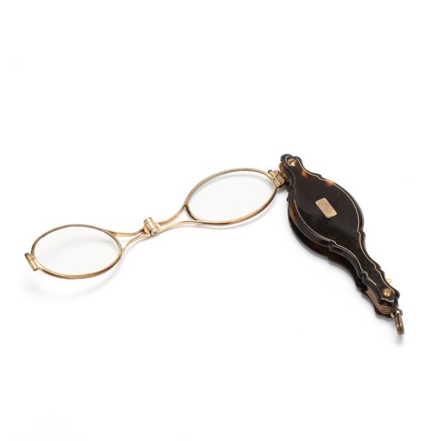 piquework-cased-folding-lorgnette