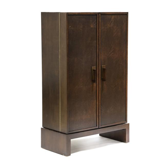 alfredo-paredes-oak-bar-cabinet