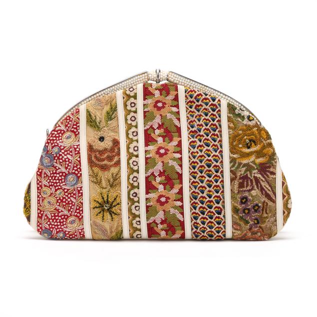 embroidered-clutch-judith-leiber