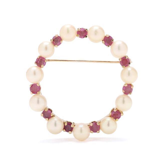 gold-pearl-and-ruby-wreath-brooch