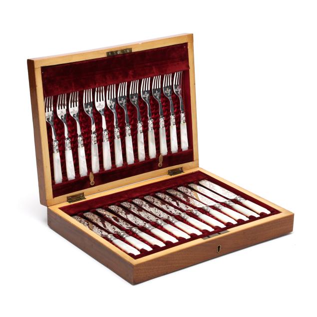 cased-edwardian-silver-and-mother-of-pearl-fruit-set-for-twelve