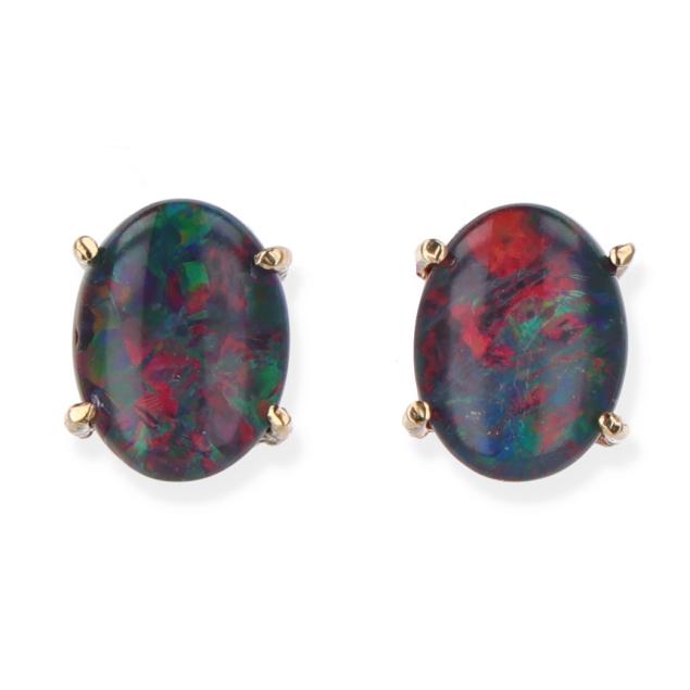 gold-and-opal-triplet-stud-earrings