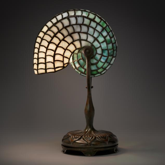 tiffany-studios-i-nautilus-i-leaded-glass-table-lamp
