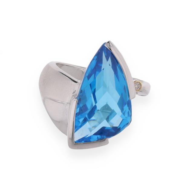 silver-gold-topaz-and-diamond-ring