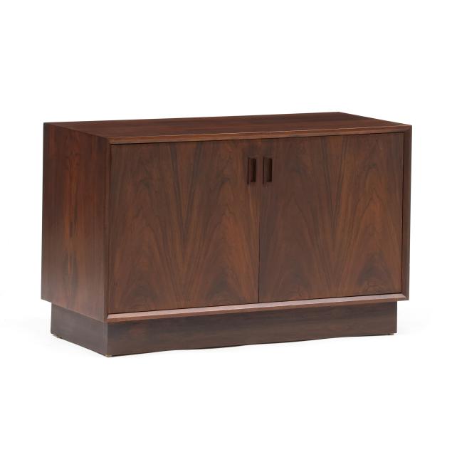 borge-morgensen-danish-1914-1972-diminutive-rosewood-cabinet