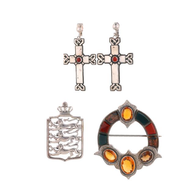 three-vintage-silver-jewelry-items