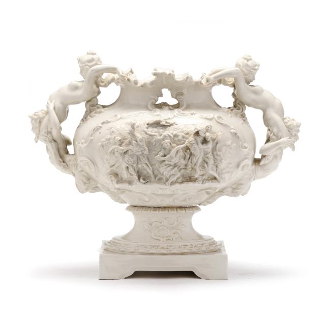 capodimonte-blanc-de-chine-mythology-centerpiece-vase