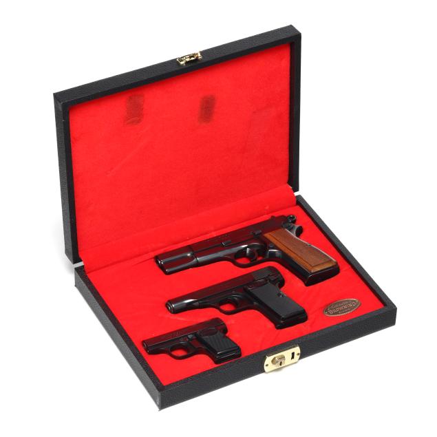 browning-renaissance-semi-automatic-pistol-set-w-factory-display-case