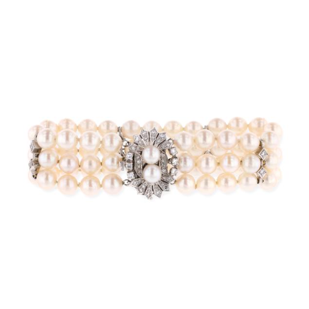 triple-strand-pearl-bracelet-with-white-gold-and-diamond-clasp