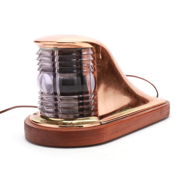 art-deco-bow-desk-light