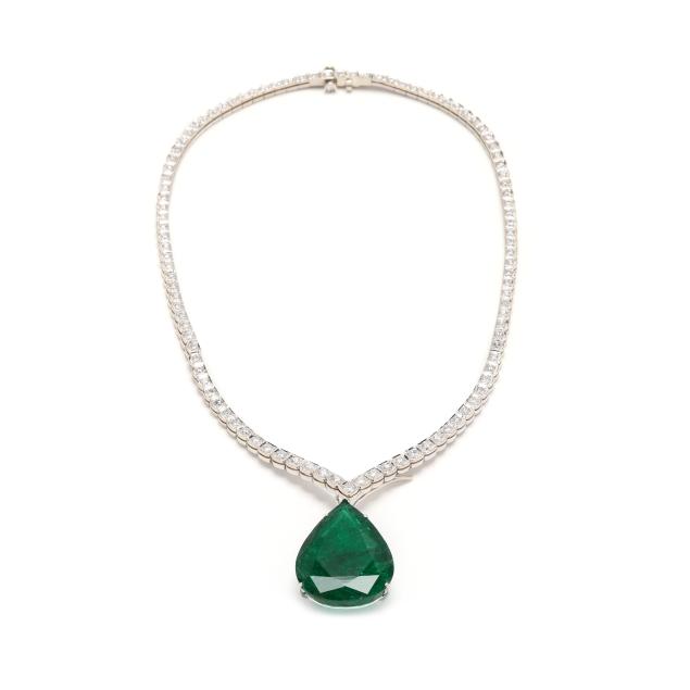 white-gold-emerald-and-diamond-necklace