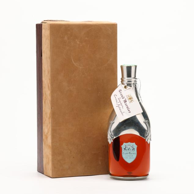 grand-marnier-liqueur-cuvee-speciale-in-decanter-1-bt