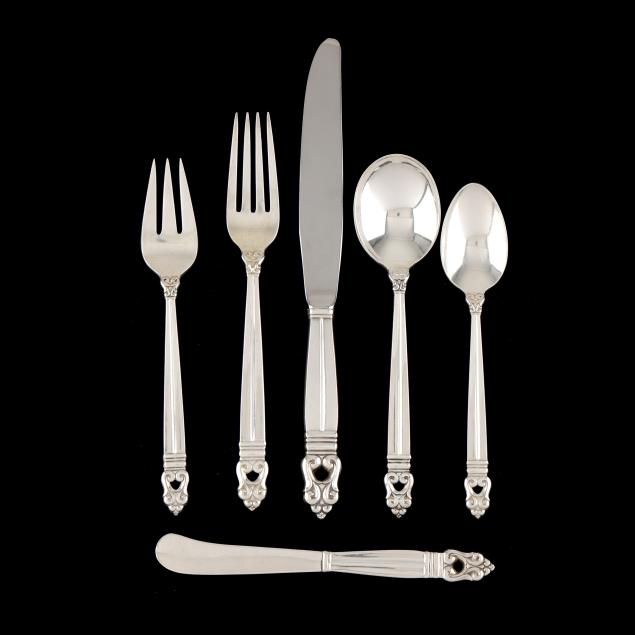 international-i-royal-danish-i-sterling-silver-flatware-service