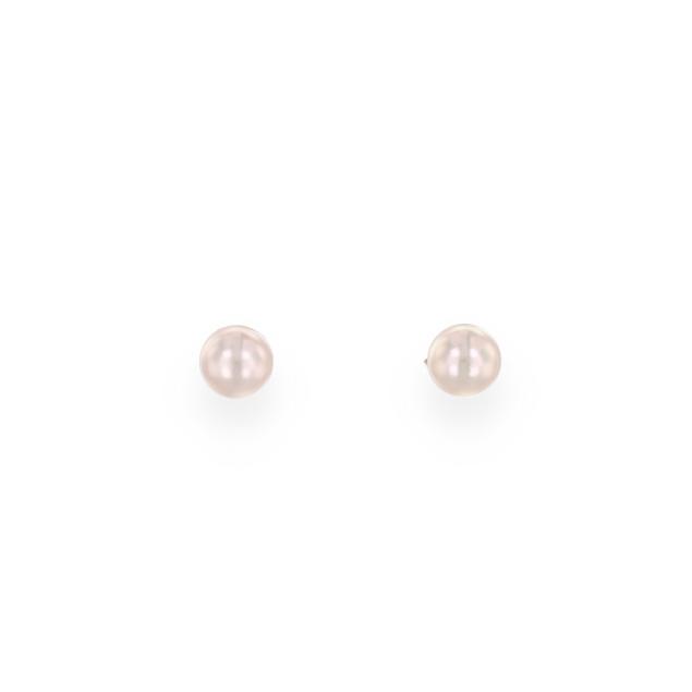 pair-of-gold-and-pearl-stud-earrings