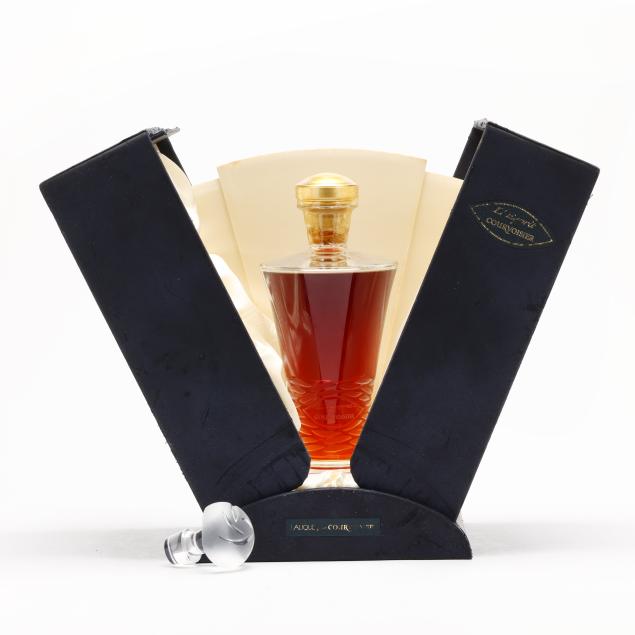 l-esprit-de-courvoisier-cognac-in-lalique-decanter-1-bt
