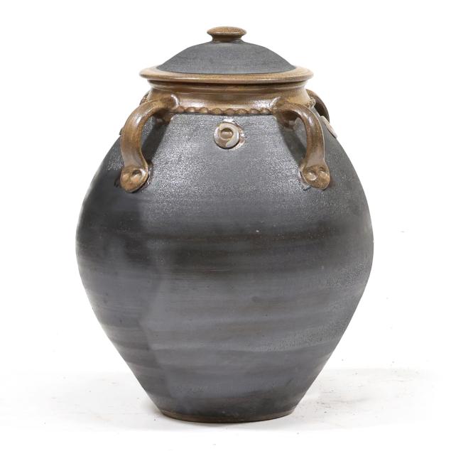mark-hewitt-nc-b-1955-early-large-four-handled-floor-urn-with-cover