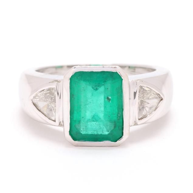 white-gold-emerald-and-diamond-ring