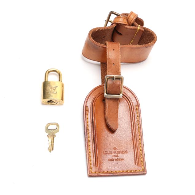 lock-key-and-luggage-tag-with-buckle-strap-louis-vuitton