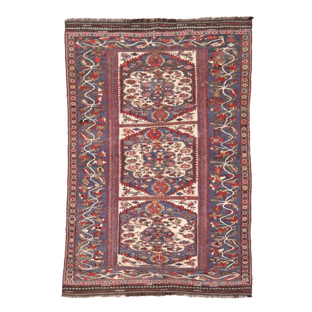 soumak-embroidered-area-rug