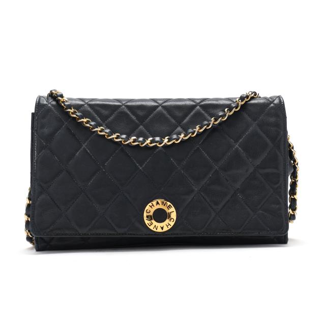 vintage-black-quilted-leather-flap-bag-chanel