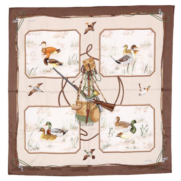 silk-duck-hunting-motif-scarf-gucci
