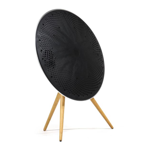 bang-olufson-a9-tripod-speaker