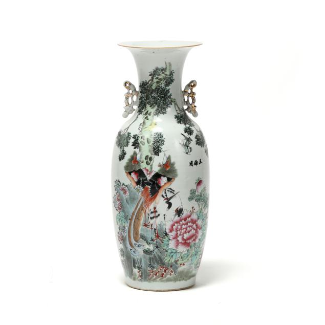 a-tall-chinese-famille-rose-porcelain-vase-with-phoenix-and-peony