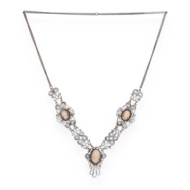 vintage-gold-tone-cameo-necklace