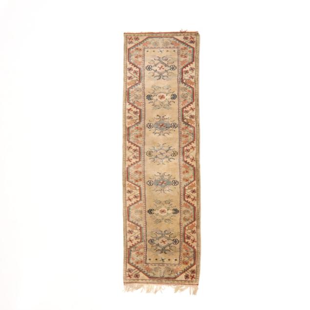 oriental-high-pile-runner